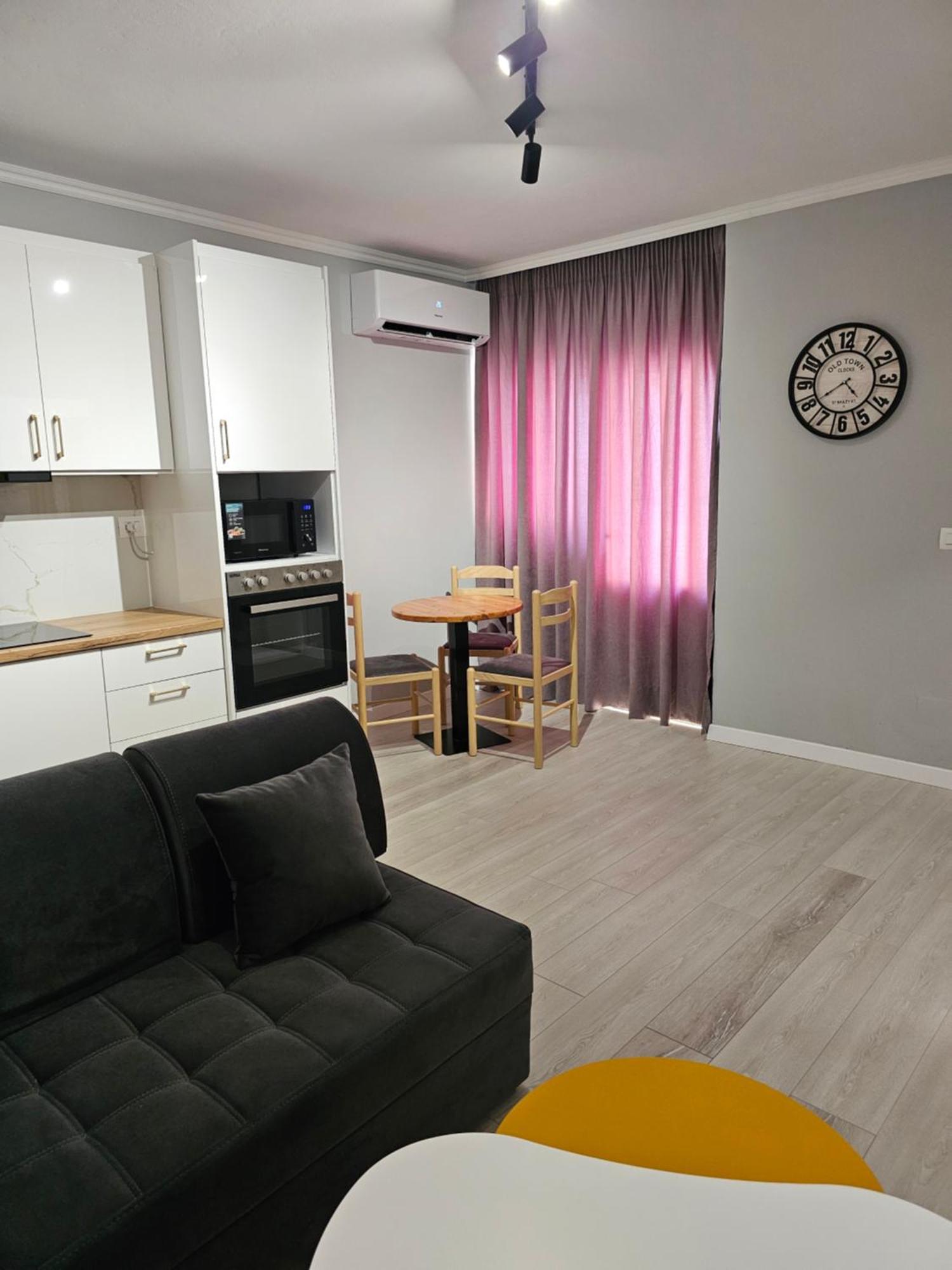 Stephan Apartments סרנדה מראה חיצוני תמונה
